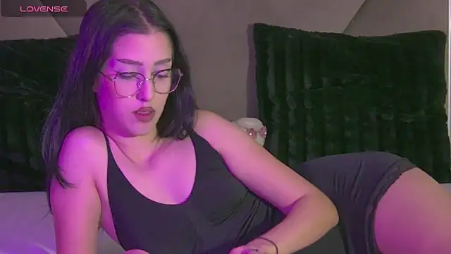 AishaHummer online show from November 2025 08:20:01 PM