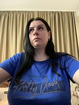 Evelinia online show from February 2025 01:53:02 PM