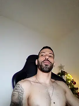 Snapshot of prince-roludo chatting on December 2024 12:28:02 PM prince-roludo online show from December 2024 12:28:02 PM
