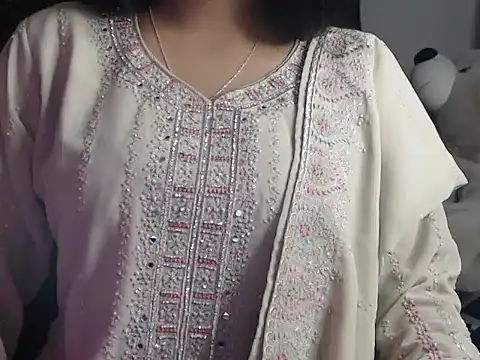 Snapshot of DevilErin chatting on December 2024 08:40:01 PM DevilErin online show from December 2024 08:40:01 PM