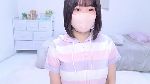 Snapshot of Im_Yu-na chatting on March 2025 09:37:01 PM Im Yu-na online show from March 2025 09:37:01 PM