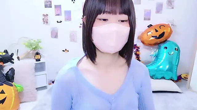 Snapshot of Im_Yu-na chatting on October 2025 08:49:01 AM Im Yu-na online show from October 2025 08:49:01 AM