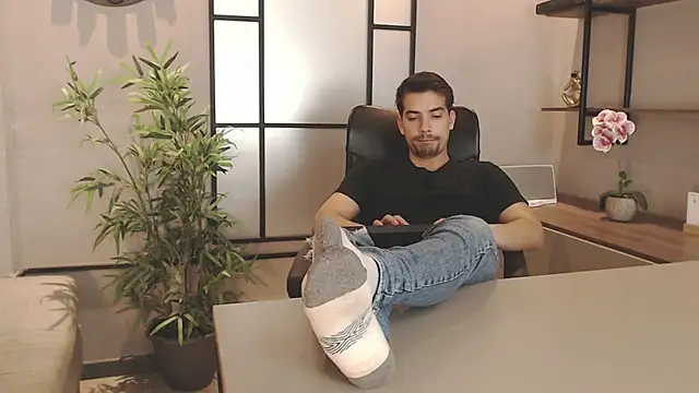 Ian Daviz online show from March 2025 11:07:01 PM