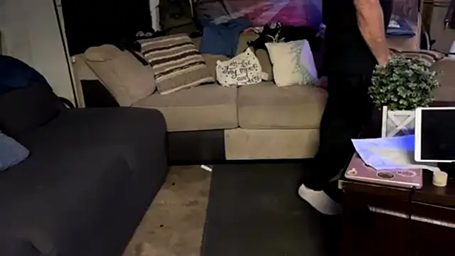 KRYZTALYNXXX online show from September 2025 07:13:02 AM