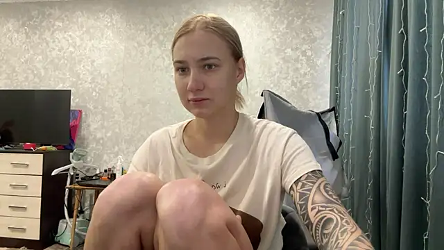 AnneBall online show from December 2024 08:24:01 AM