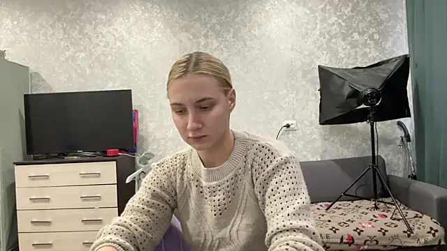 AnneBall online show from January 2025 12:19:02 PM