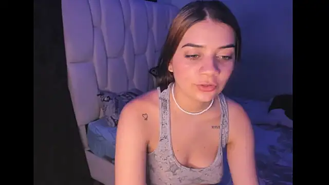 Snapshot of KittyKlum chatting on January 2025 11:22:02 PM KittyKlum online show from January 2025 11:22:02 PM