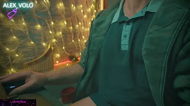 alex-volo online show from December 2024 02:28:01 AM