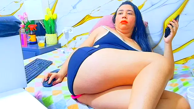 NINFA69 online show from June 2026 06:33:01 PM
