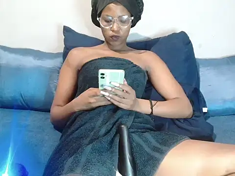 DarkDivva24 online show from December 2024 11:38:02 PM