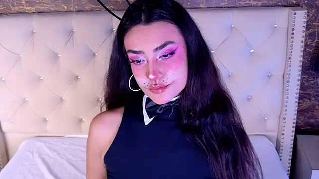 Snapshot of SeleneeEvanss chatting on October 2025 10:22:02 AM SeleneeEvanss online show from October 2025 10:22:02 AM