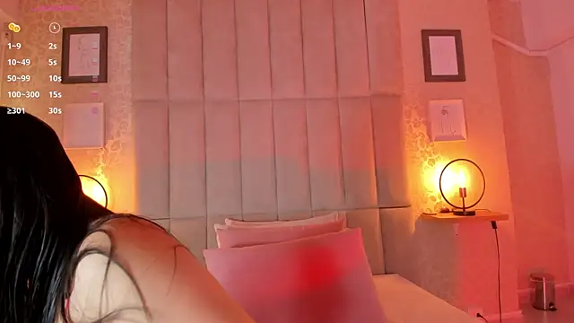 Amy-Saenz online show from January 2026 02:43:01 PM