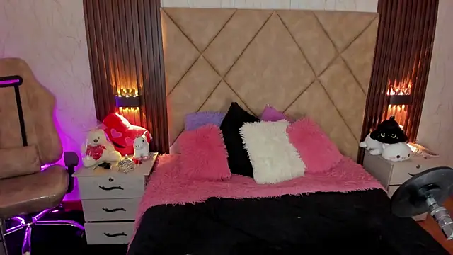 SummersAngel online show from April 2026 08:46:02 PM