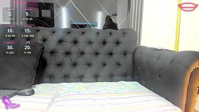 EvaaLovia1 online show from September 2025 01:35:01 PM