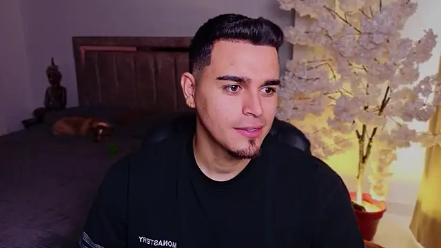 Axel Big cock online show from July 2026 07:19:01 PM