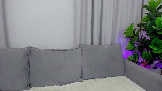 Snapshot of sexyangeloux chatting on March 2025 11:26:01 PM sexyangeloux online show from March 2025 11:26:01 PM