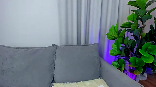 Snapshot of sexyangeloux chatting on September 2025 09:05:02 PM sexyangeloux online show from September 2025 09:05:02 PM