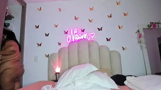 NaomiAsha online show from September 2025 11:17:02 PM