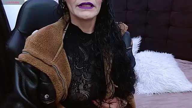 AlexandraJones  online show from October 2025 11:36:02 PM