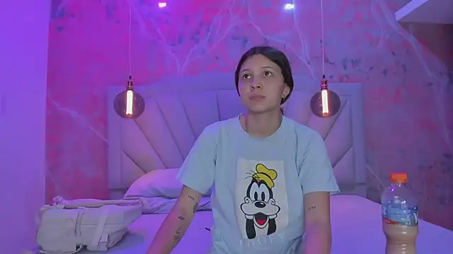 AngelaaCute  online show from March 2025 12:02:02 PM