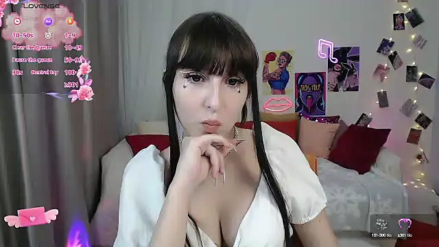 Snapshot of ElsaNeal chatting on January 2025 06:07:01 PM ElsaNeal online show from January 2025 06:07:01 PM