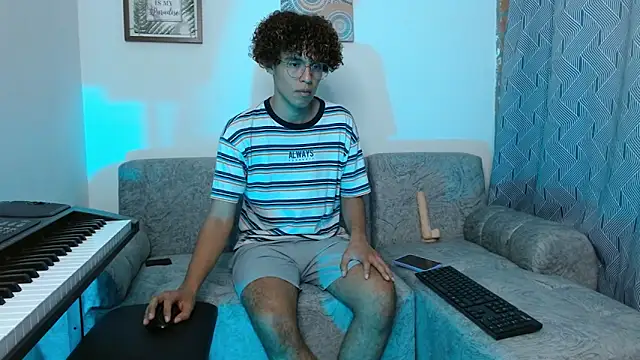 nickolas moon online show from January 2025 08:48:01 PM