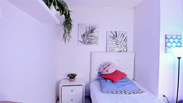 Snapshot of Palmer-Foster chatting on March 2025 09:09:02 PM Palmer-Foster online show from March 2025 09:09:02 PM