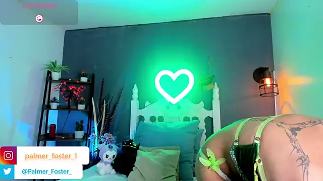 Snapshot of Palmer-Foster chatting on September 2025 09:08:02 PM Palmer-Foster online show from September 2025 09:08:02 PM