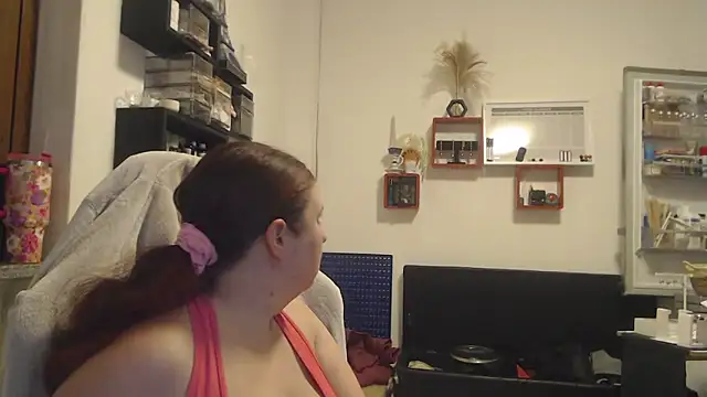 Snapshot of valerysexy chatting on October 2025 09:54:02 PM valerysexy online show from October 2025 09:54:02 PM