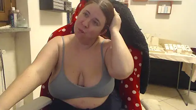 Snapshot of valerysexy chatting on October 2025 11:06:02 PM valerysexy online show from October 2025 11:06:02 PM