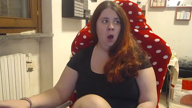 Snapshot of valerysexy chatting on November 2025 09:36:02 PM valerysexy online show from November 2025 09:36:02 PM