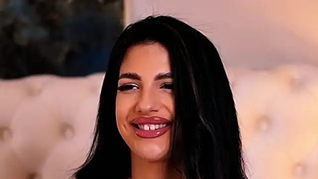 Snapshot of RaisaKali chatting on February 2025 11:20:01 PM RaisaKali online show from February 2025 11:20:01 PM