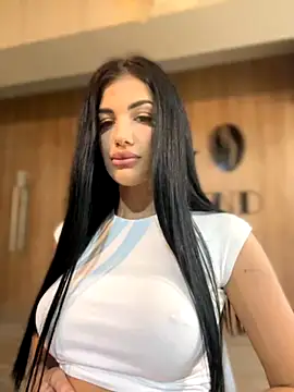 Snapshot of RaisaKali chatting on September 2025 03:02:01 PM RaisaKali online show from September 2025 03:02:01 PM