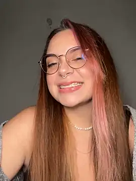 NatyOlson online show from September 2025 06:46:01 AM