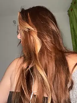 NatyOlson online show from October 2025 03:59:01 AM