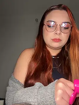 NatyOlson online show from November 2025 04:23:02 AM