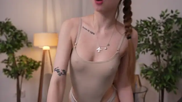 Snapshot of CherrylReid chatting on December 2024 11:25:01 PM CherrylReid online show from December 2024 11:25:01 PM