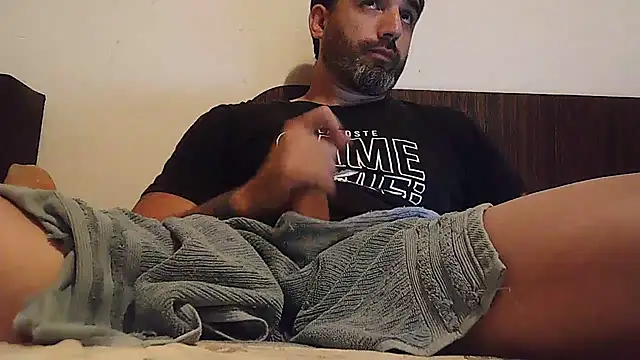 ozzypsico13 online show from September 2025 03:30:02 AM