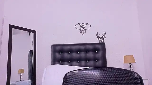 Skinny hottie18 online show from January 2025 04:55:02 PM