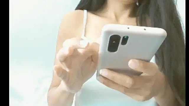 melaniy online show from November 2025 10:17:01 AM