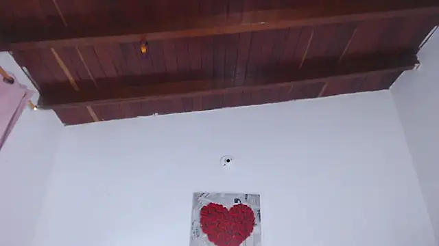 Amara Red online show from October 2025 02:48:02 AM