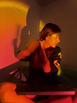 Snapshot of AnnyCherry_ chatting on January 2025 12:31:01 AM AnnyCherry online show from January 2025 12:31:01 AM