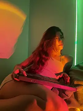 Snapshot of AnnyCherry_ chatting on January 2025 03:41:02 AM AnnyCherry online show from January 2025 03:41:02 AM