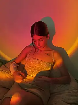 Snapshot of AnnyCherry_ chatting on January 2025 09:19:01 PM AnnyCherry online show from January 2025 09:19:01 PM