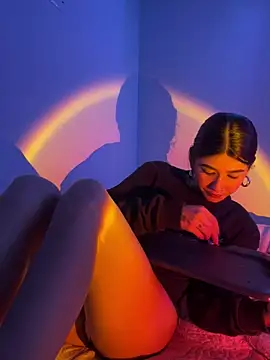 Snapshot of AnnyCherry_ chatting on February 2025 03:23:02 AM AnnyCherry online show from February 2025 03:23:02 AM