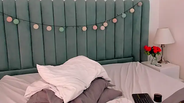 Snapshot of AnnyCherry_ chatting on March 2025 09:34:01 PM AnnyCherry online show from March 2025 09:34:01 PM