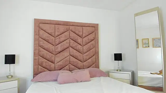 AnnyCherry  online show from April 2026 11:39:02 PM