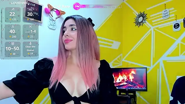 Snapshot of Nikolle_Rouss chatting on February 2026 11:54:01 PM Nikolle Rouss online show from February 2026 11:54:01 PM