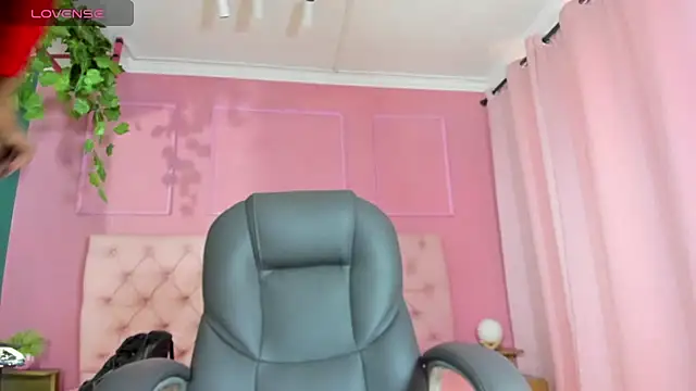 Snapshot of sexual_diamond chatting on June 2026 01:53:02 PM sexual diamond online show from June 2026 01:53:02 PM