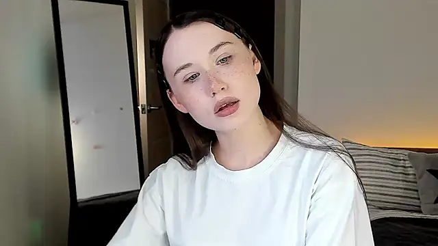 Stella Sunny online show from February 2026 03:32:02 PM